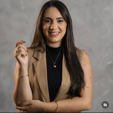 Raquel Freitas Neves