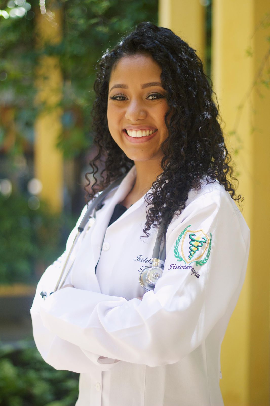 Dra. Isabela Menezes