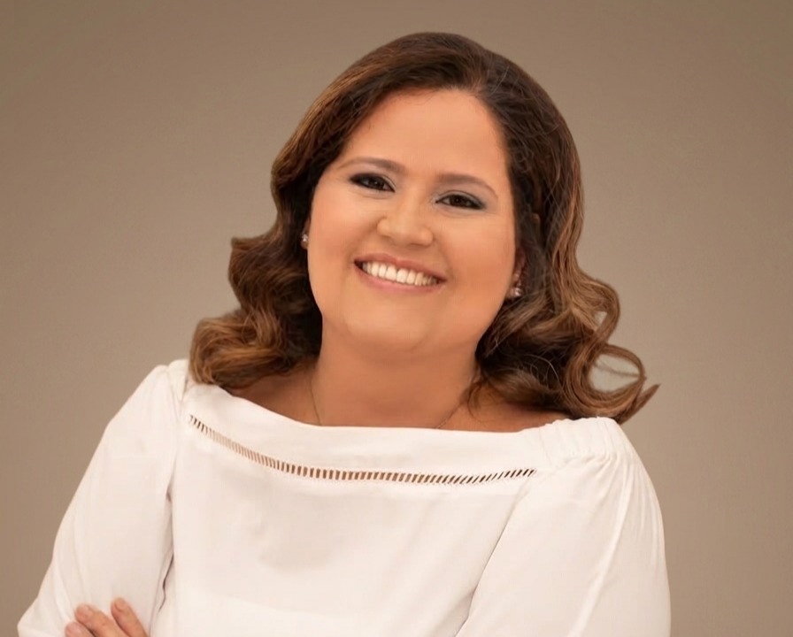 Dr.ª Alexandra Muakad